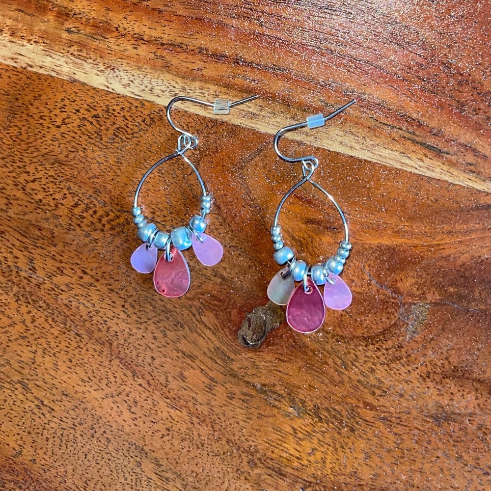 Dangle earrings
